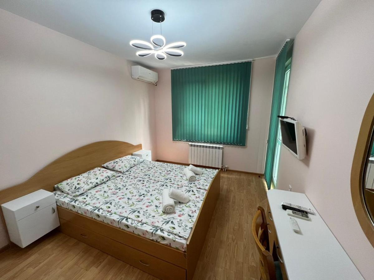 Апартамент За Гости Трапезица Мак Veliko Tărnovo Esterno foto